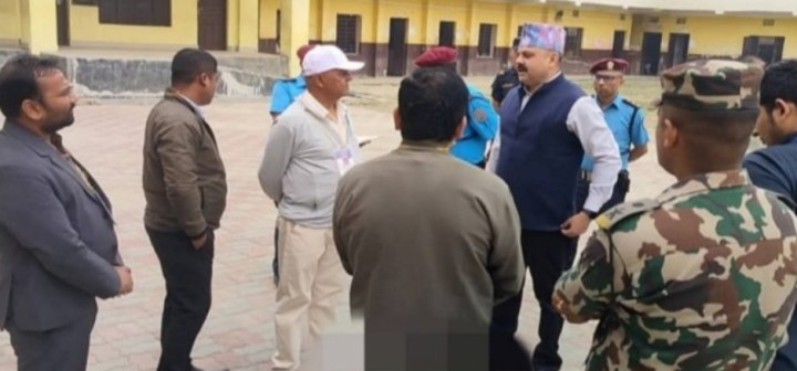 परीक्षा केन्द्रमा अनियमितता भएको भन्दै चार शिक्षक गार्डलाई निष्कासन